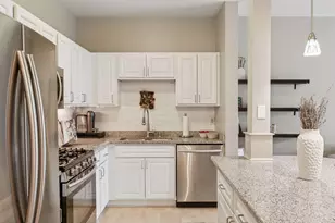 2803 E 38th St, Minneapolis, MN 55406 - Photo 9