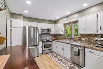 6265 Oakwood Road, Woodbury, MN 55125 - Photo 15