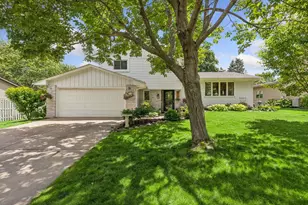 6265 Oakwood Rd, Woodbury, MN 55125 - Photo 1