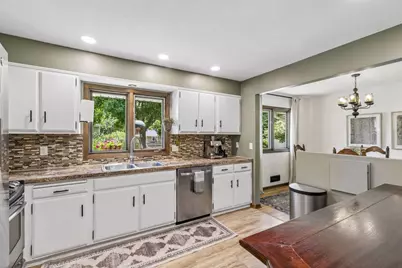 6265 Oakwood Road, Woodbury, MN 55125 - Photo 11