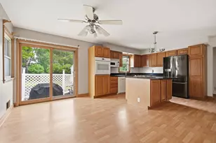 1918 Delaware Ave, West Saint Paul, MN 55118 - Photo 9
