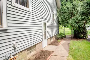 862 Holton St, Saint Paul, MN 55104 - Photo 29