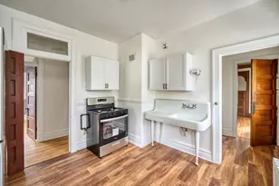 2412 Colfax Ave South, Minneapolis, MN 55405 - Photo 3
