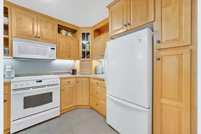 15805 26th Avenue N #B, Plymouth, MN 55447 - Photo 3