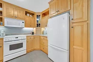 15805 26th Ave N, Plymouth, MN 55447 - Photo 3