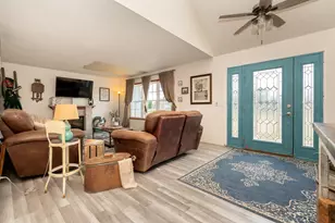 38653 Woodview Cir, Le Center, MN 56057 - Photo 7