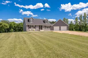 38653 Woodview Cir, Le Center, MN 56057 - Photo 1