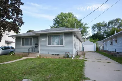1013 9th Street NE, Rochester, MN 55906 - Photo 1