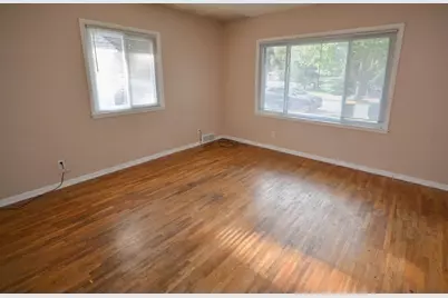 1013 9th Street NE, Rochester, MN 55906 - Photo 5