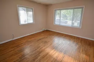 1013 9th St NE, Rochester, MN 55906 - Photo 5