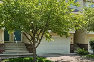 306 Brickyard Dr, Chaska, MN 55318 - Photo 7