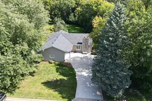 2292 7th St N, North Saint Paul, MN 55109 - Photo 3