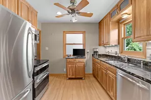 2081 Jefferson Ave, Saint Paul, MN 55105 - Photo 11