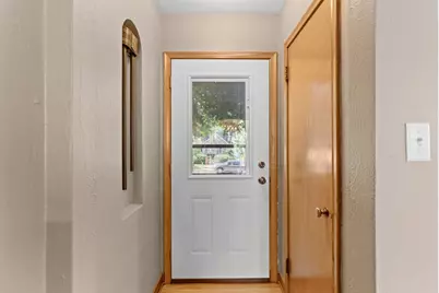 2081 Jefferson Avenue, Saint Paul, MN 55105 - Photo 3