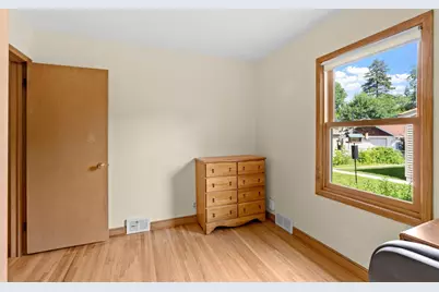 2081 Jefferson Avenue, Saint Paul, MN 55105 - Photo 23