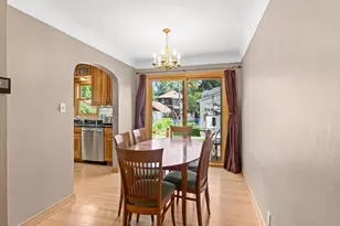 2081 Jefferson Ave, Saint Paul, MN 55105 - Photo 9
