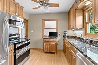 2081 Jefferson Avenue, Saint Paul, MN 55105 - Photo 13