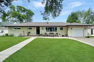 3064 Oak Ave, Slayton, MN 56172 - Photo 1