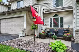 1106 Crystal Pl W, Chaska, MN 55318 - Photo 17