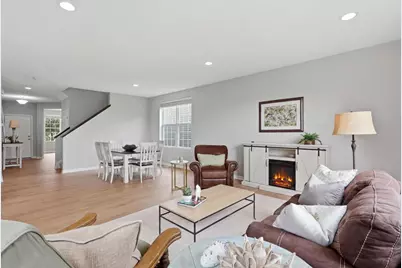 15652 Eddy Creek Way, Apple Valley, MN 55124 - Photo 5