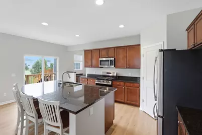 15652 Eddy Creek Way, Apple Valley, MN 55124 - Photo 11
