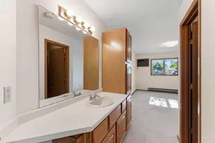 6601 Buckley Cir, Inver Grove Heights, MN 55076 - Photo 7