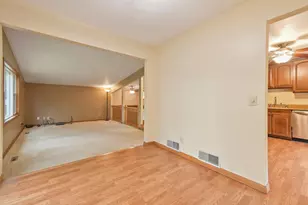 709 74th Ave N, Brooklyn Park, MN 55444 - Photo 5
