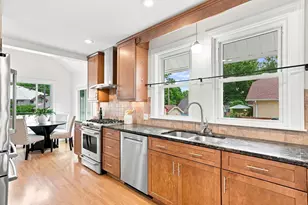 1484 Arona St, Saint Paul, MN 55108 - Photo 9