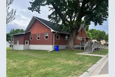 605 9th Avenue, Clarkfield, MN 56223 - Photo 3