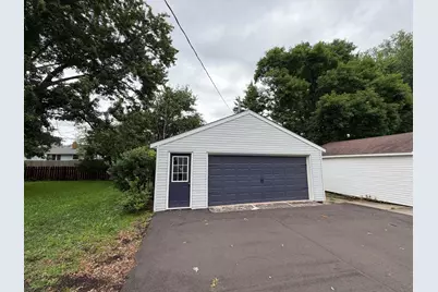 1051 Burke Avenue W, Roseville, MN 55113 - Photo 19