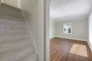 1051 Burke Ave W, Roseville, MN 55113 - Photo 15