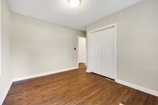 1051 Burke Ave W, Roseville, MN 55113 - Photo 13