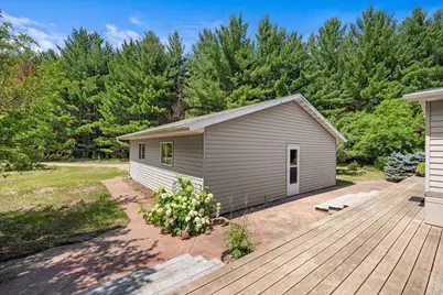 1041 River Drive, River Falls, WI 54022 - Photo 37