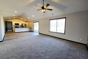 1119 8th Ave SE, Waseca, MN 56093 - Photo 9