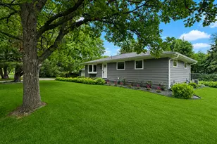 15725 2nd Ave N, Plymouth, MN 55447 - Photo 3