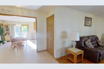 401 S Bruce Street S, Marshall, MN 56258 - Photo 3