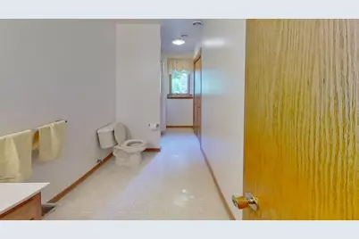 401 S Bruce Street S, Marshall, MN 56258 - Photo 21