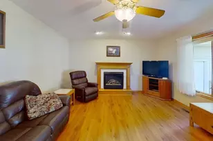 401 S Bruce Street S, Marshall, MN 56258 - Photo 9