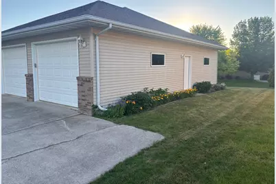 401 S Bruce Street S, Marshall, MN 56258 - Photo 45