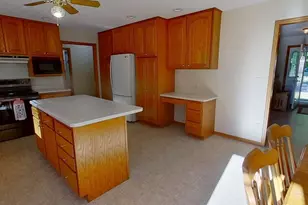 401 S Bruce Street S, Marshall, MN 56258 - Photo 11