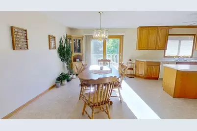 401 S Bruce Street S, Marshall, MN 56258 - Photo 7