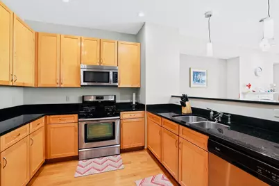 8138 Oakview Circle N, Maple Grove, MN 55369 - Photo 11