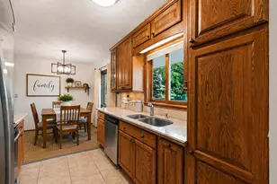 13345 Foliage Ave, Apple Valley, MN 55124 - Photo 5
