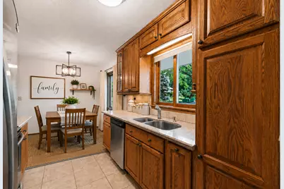 13345 Foliage Avenue, Apple Valley, MN 55124 - Photo 7