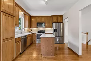 10356 Lancaster Ln, Woodbury, MN 55129 - Photo 5