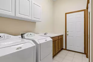 10356 Lancaster Ln, Woodbury, MN 55129 - Photo 31