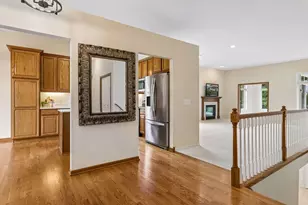 10356 Lancaster Ln, Woodbury, MN 55129 - Photo 7