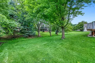 2337 Manuela Dr, Chaska, MN 55318 - Photo 45