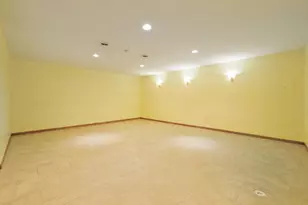 2337 Manuela Dr, Chaska, MN 55318 - Photo 35