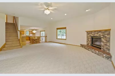 2337 Manuela Drive, Chaska, MN 55318 - Photo 5